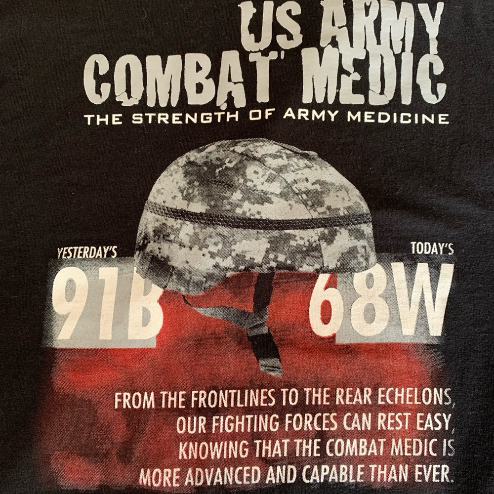 NEW US Army Soldier Medic Warrior Spirit Black Short Sleeve Tee Shirt Mens Small